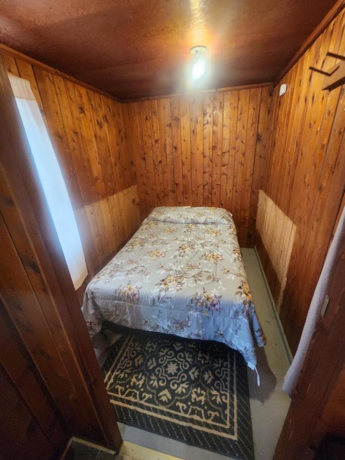 Cabin 2 Manistique Esterno foto